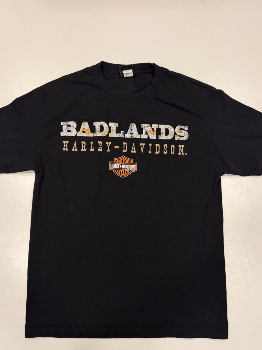 Harley-Davidson Black Badlands Graphic Tee with Gold & White Print
